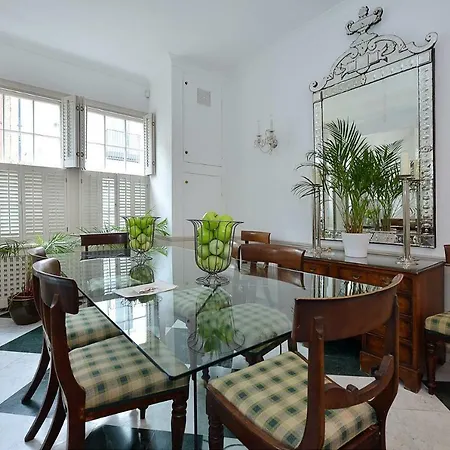 Ennismore Mews-2